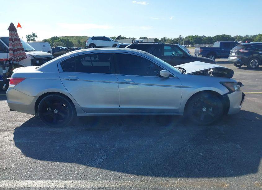 Photo 13 of 2009 Honda Accord 2.4 LX (VIN JHMCP26349C015004)