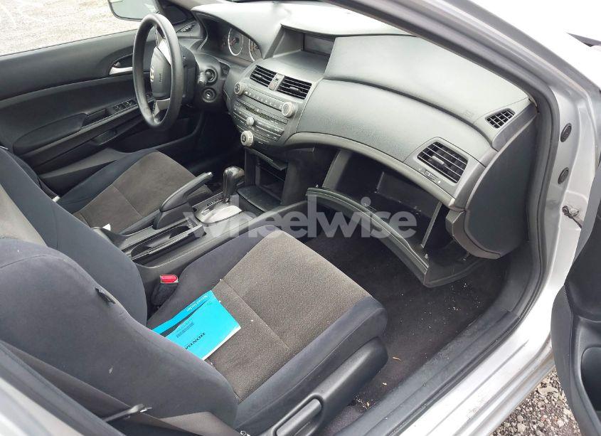 Photo 5 of 2008 Honda Accord 2.4 LX (VIN JHMCP26358C031260)