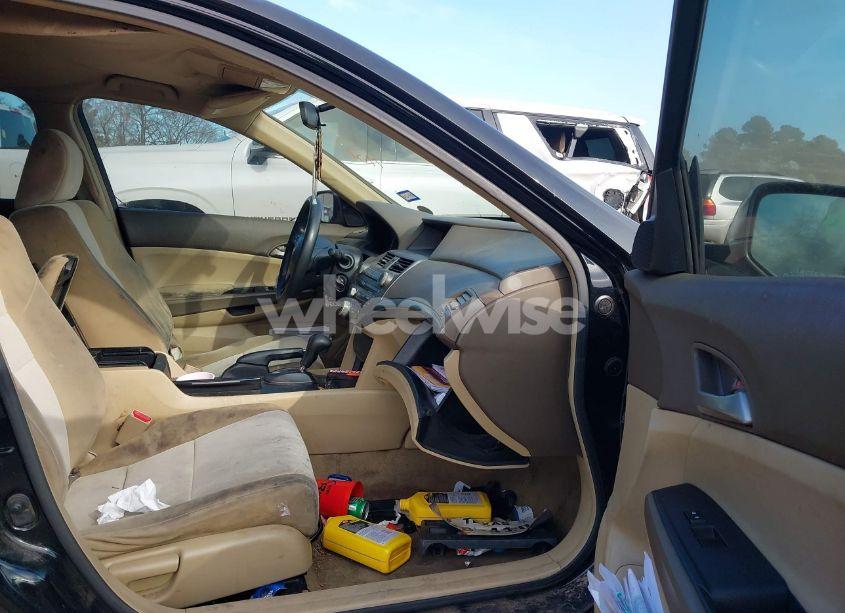 Photo 5 of 2008 Honda Accord 2.4 LX (VIN JHMCP26358C061603)