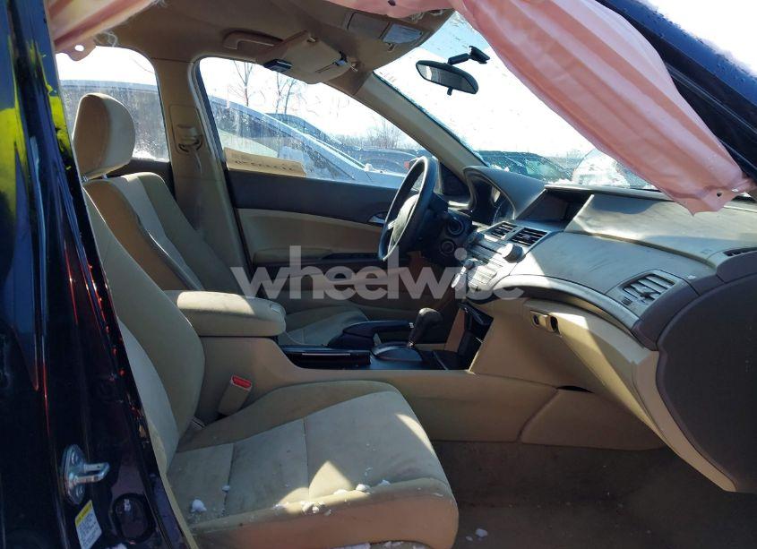 Photo 5 of 2008 Honda Accord 2.4 LX (VIN JHMCP26358C063271)