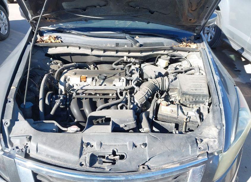 Photo 10 of 2008 Honda Accord 2.4 LX (VIN JHMCP26358C079017)