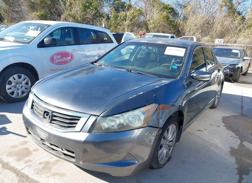 Photo 2 of 2008 Honda Accord 2.4 LX (VIN JHMCP26358C079017)