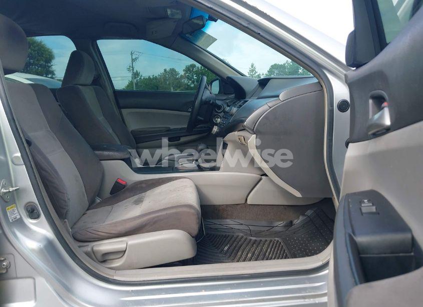 Photo 5 of 2008 Honda Accord 2.4 LX (VIN JHMCP26368C005282)