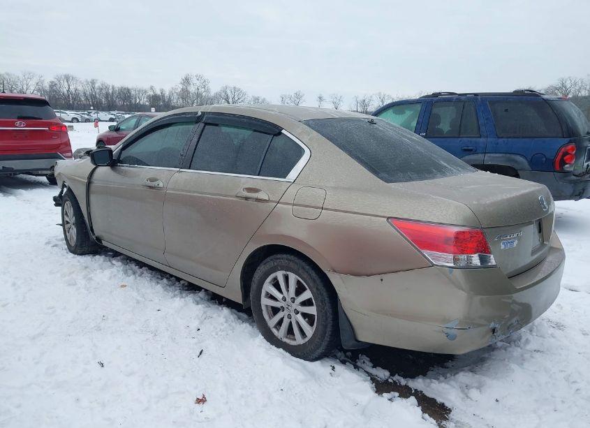 Photo 3 of 2009 Honda Accord 2.4 LX (VIN JHMCP26379C014817)