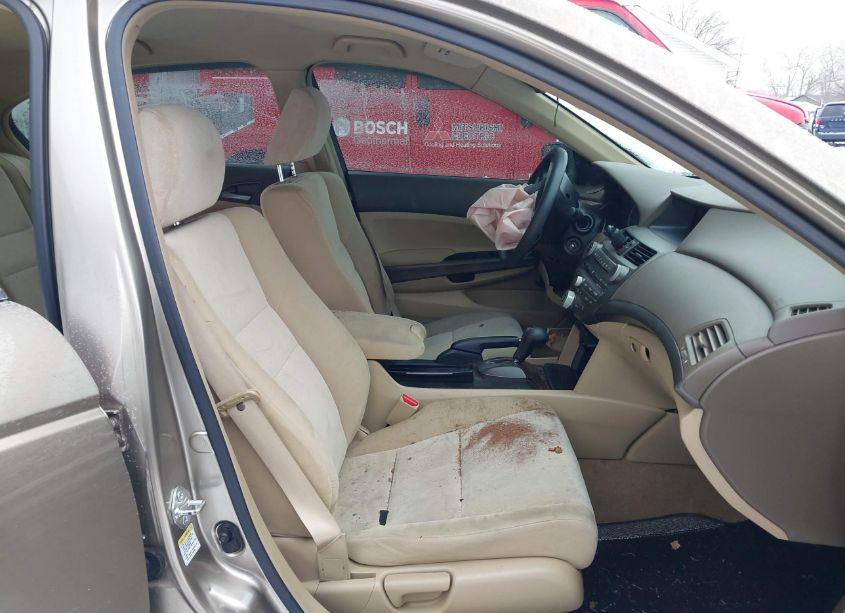 Photo 5 of 2009 Honda Accord 2.4 LX (VIN JHMCP26379C014817)