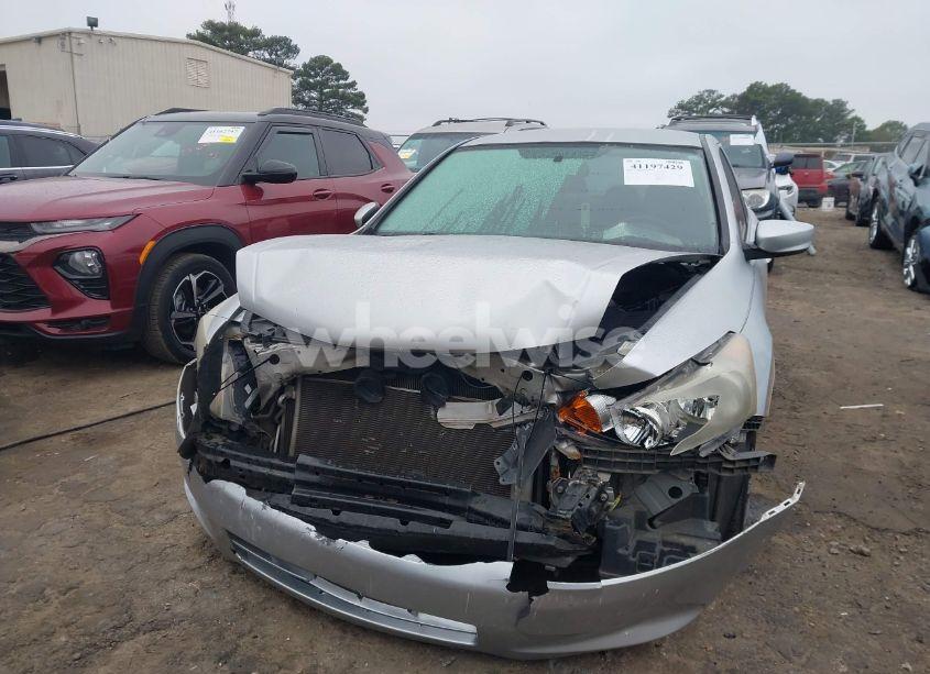 Photo 6 of 2008 Honda Accord 2.4 LX (VIN JHMCP26388C020043)