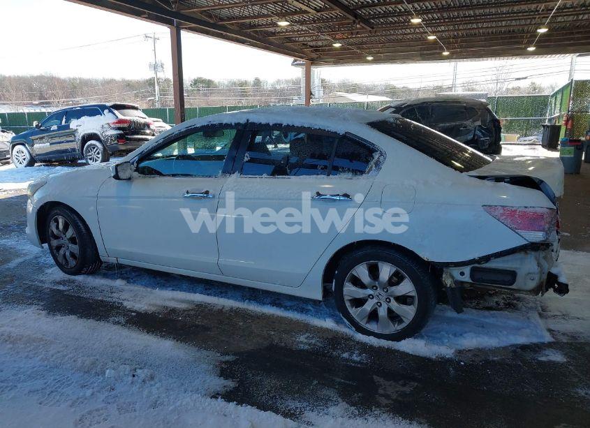 Photo 3 of 2008 Honda Accord 2.4 LX (VIN JHMCP263X8C073567)