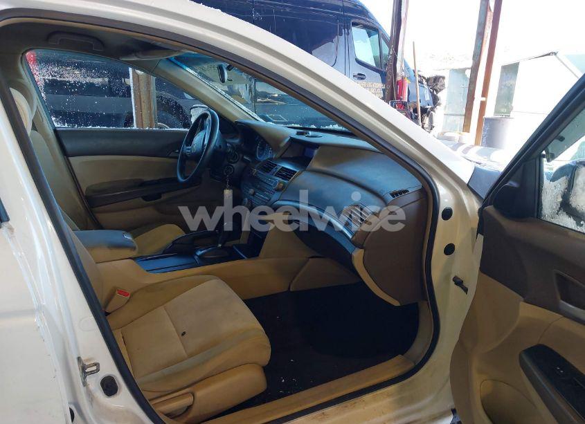 Photo 5 of 2008 Honda Accord 2.4 LX (VIN JHMCP263X8C073567)