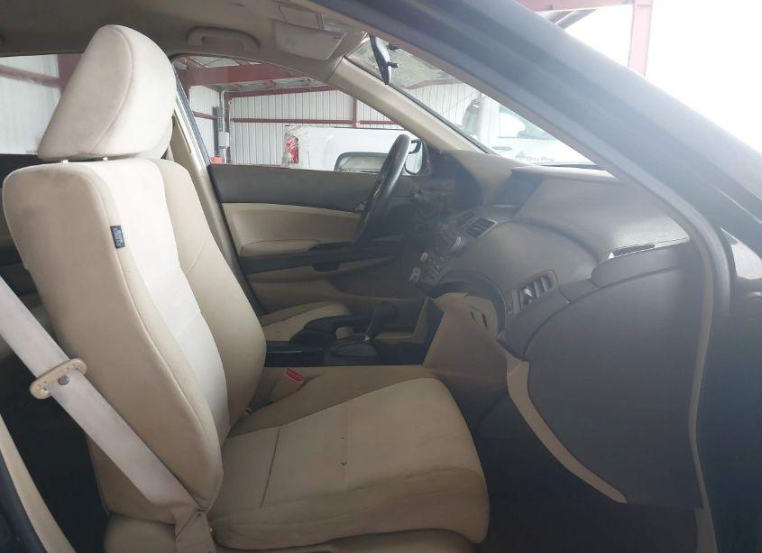 Photo 5 of 2009 Honda Accord 2.4 LX (VIN JHMCP263X9C001656)