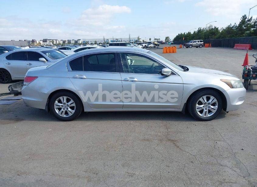 Photo 14 of 2008 Honda Accord 2.4 LX-P (VIN JHMCP26428C032665)