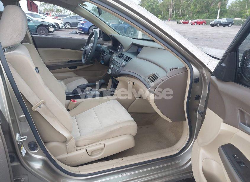 Photo 5 of 2008 Honda Accord 2.4 LX-P (VIN JHMCP26448C015365)