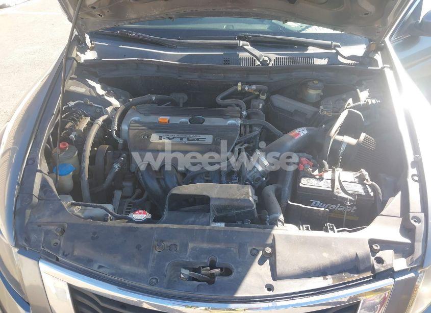 Photo 10 of 2008 Honda Accord 2.4 LX-P (VIN JHMCP26448C072150)