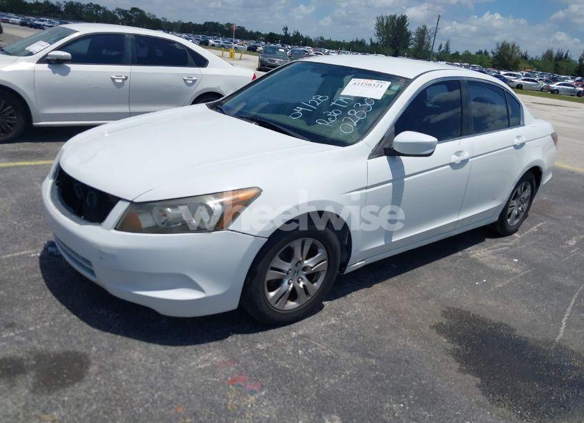 Photo 2 of 2008 Honda Accord 2.4 LX-P (VIN JHMCP26458C028304)