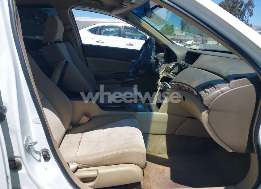 Photo 5 of 2008 Honda Accord 2.4 LX-P (VIN JHMCP26468C017537)