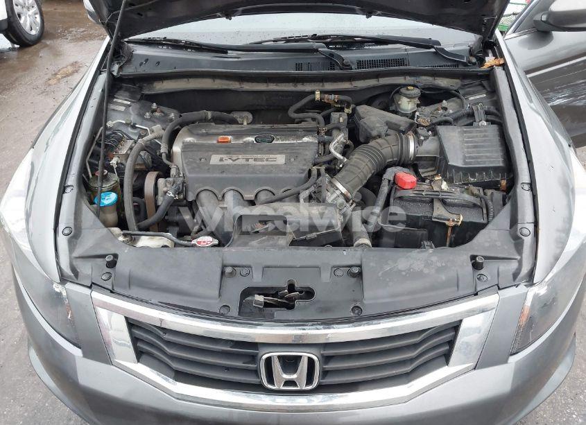 Photo 10 of 2009 Honda Accord 2.4 LX-P (VIN JHMCP26469C016440)