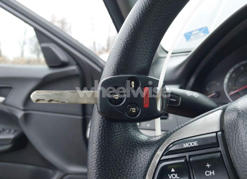 Photo 11 of 2009 Honda Accord 2.4 LX-P (VIN JHMCP26469C016440)