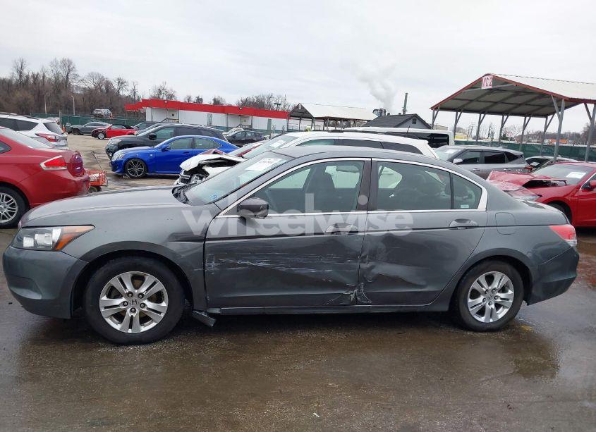 Photo 14 of 2009 Honda Accord 2.4 LX-P (VIN JHMCP26469C016440)