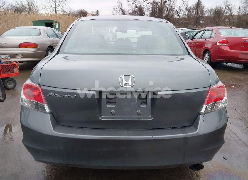 Photo 16 of 2009 Honda Accord 2.4 LX-P (VIN JHMCP26469C016440)