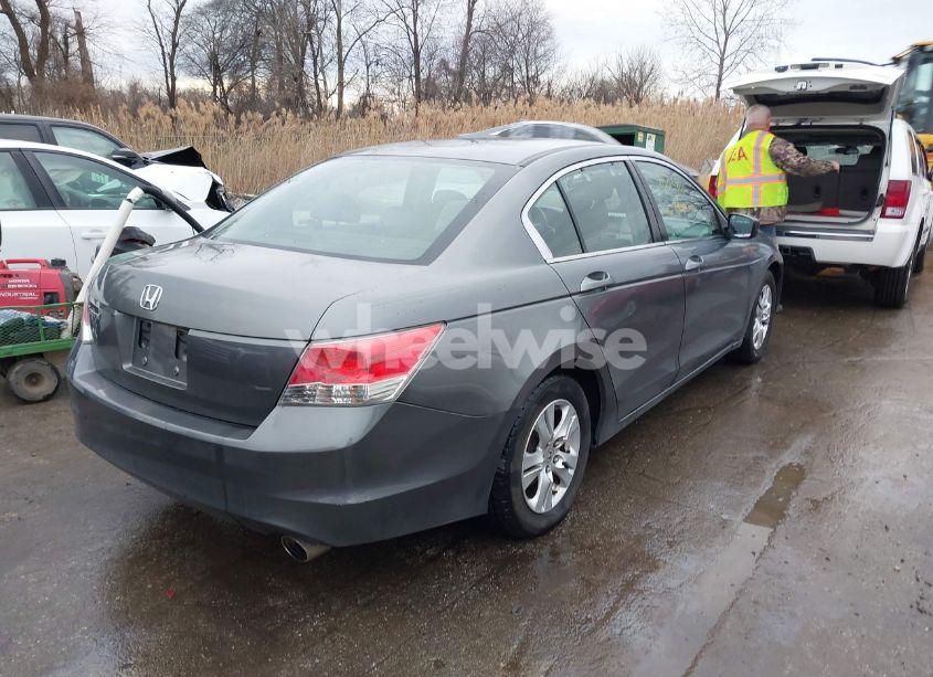 Photo 4 of 2009 Honda Accord 2.4 LX-P (VIN JHMCP26469C016440)