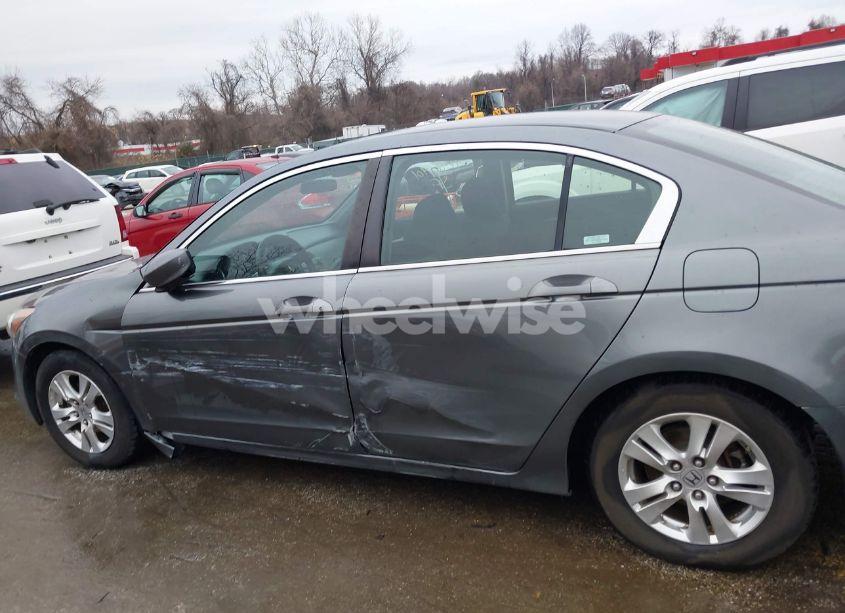 Photo 6 of 2009 Honda Accord 2.4 LX-P (VIN JHMCP26469C016440)