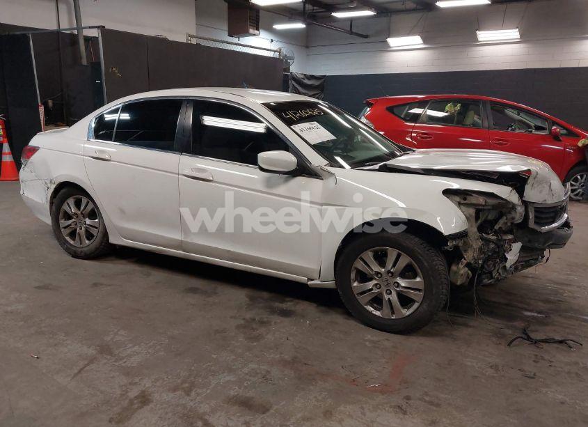 2009 Honda Accord 2.4 LX-P (VIN JHMCP26489C016925) main photo