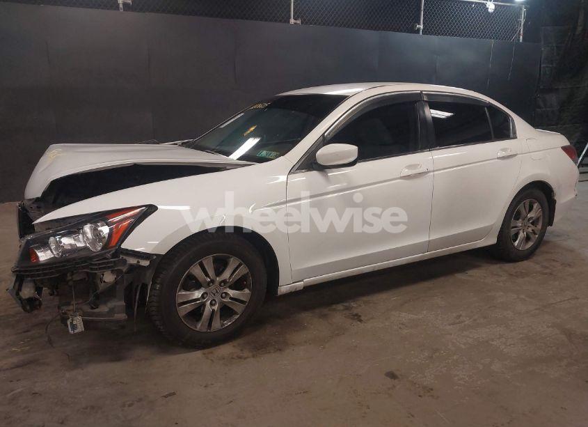 Photo 2 of 2009 Honda Accord 2.4 LX-P (VIN JHMCP26489C016925)