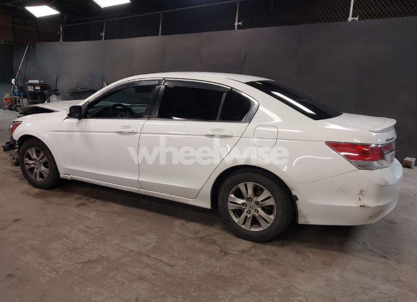 Photo 3 of 2009 Honda Accord 2.4 LX-P (VIN JHMCP26489C016925)