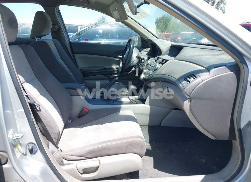 Photo 5 of 2008 Honda Accord 2.4 LX-P (VIN JHMCP26498C027365)