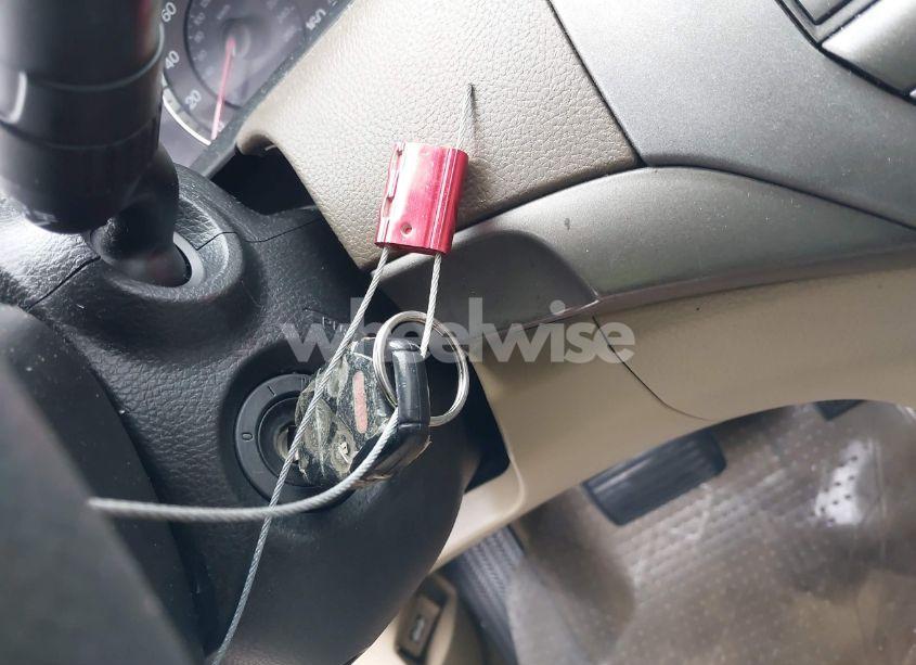 Photo 11 of 2008 Honda Accord 2.4 LX-P (VIN JHMCP26498C072709)