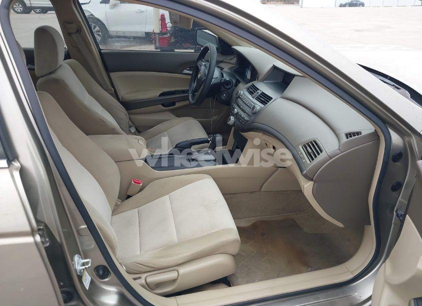 Photo 5 of 2008 Honda Accord 2.4 LX-P (VIN JHMCP26498C072709)