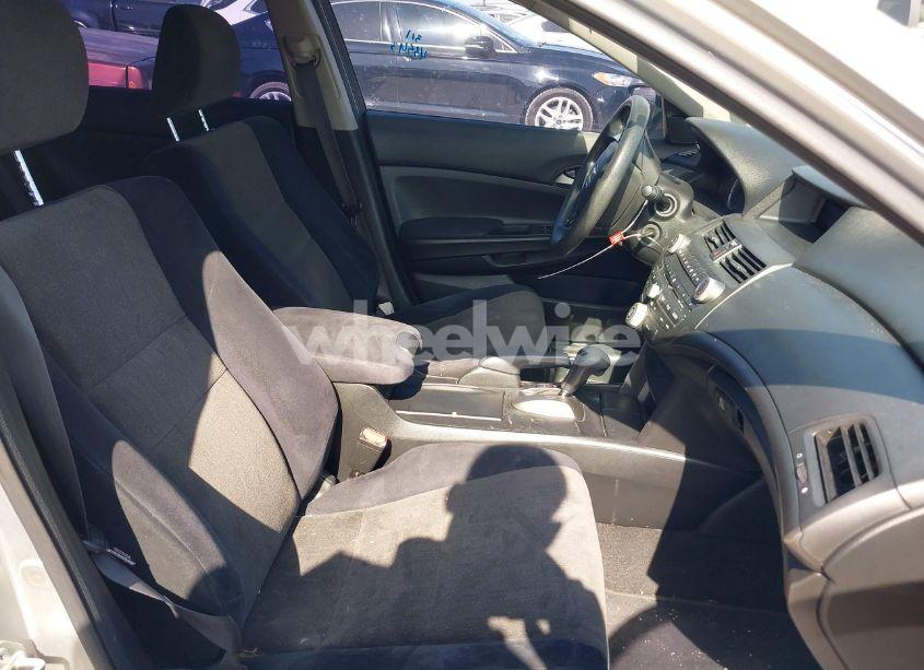 Photo 5 of 2008 Honda Accord 2.4 LX-P (VIN JHMCP264X8C005665)