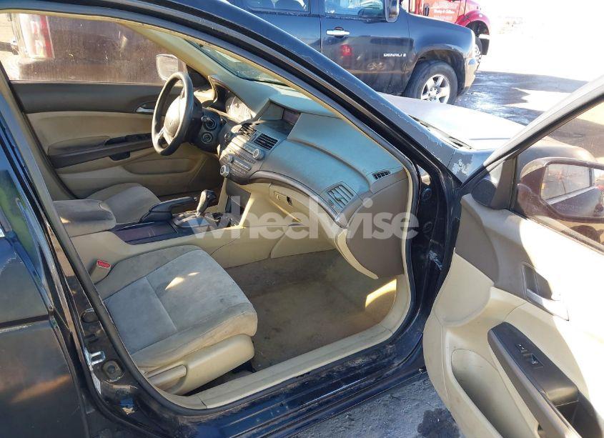 Photo 5 of 2008 Honda Accord 2.4 LX-P (VIN JHMCP264X8C008209)