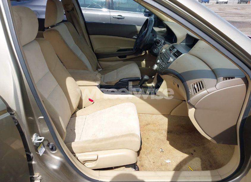 Photo 5 of 2008 Honda Accord 2.4 LX-P (VIN JHMCP264X8C072668)