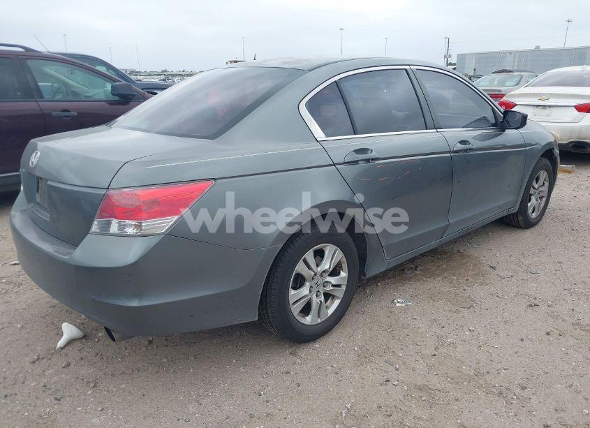 Photo 4 of 2009 Honda Accord 2.4 LX-P (VIN JHMCP264X9C000774)