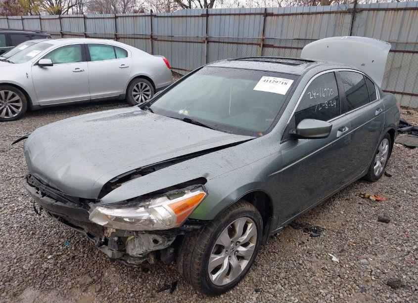 Photo 2 of 2008 Honda Accord 2.4 EX (VIN JHMCP26708C021125)