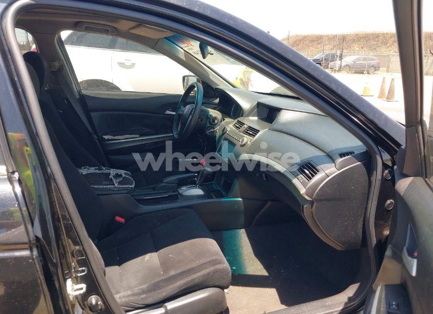 Photo 5 of 2008 Honda Accord 2.4 EX (VIN JHMCP26718C037608)