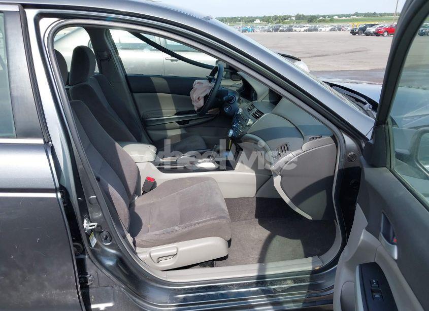 Photo 5 of 2008 Honda Accord 2.4 EX (VIN JHMCP26738C018848)