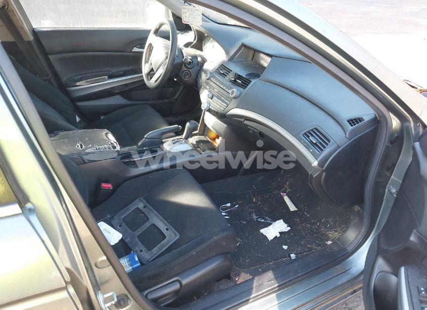 Photo 5 of 2008 Honda Accord 2.4 EX (VIN JHMCP26738C068617)