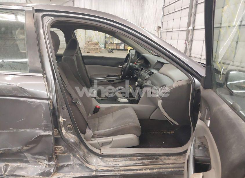 Photo 5 of 2008 Honda Accord 2.4 EX (VIN JHMCP26748C043984)