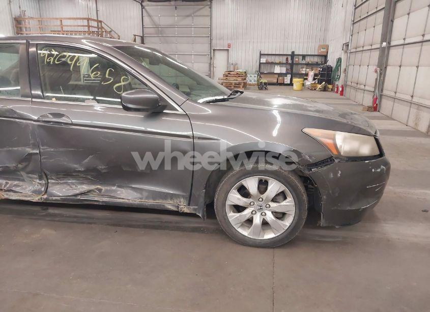 Photo 6 of 2008 Honda Accord 2.4 EX (VIN JHMCP26748C043984)
