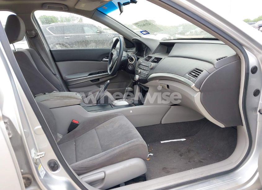 Photo 5 of 2008 Honda Accord 2.4 EX (VIN JHMCP26758C021699)