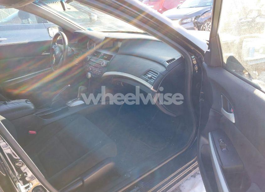 Photo 5 of 2009 Honda Accord 2.4 EX (VIN JHMCP26759C014043)