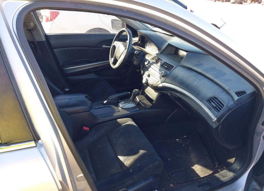 Photo 5 of 2009 Honda Accord 2.4 EX (VIN JHMCP26769C010146)