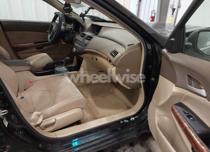 Photo 5 of 2008 Honda Accord 2.4 EX (VIN JHMCP26788C076275)