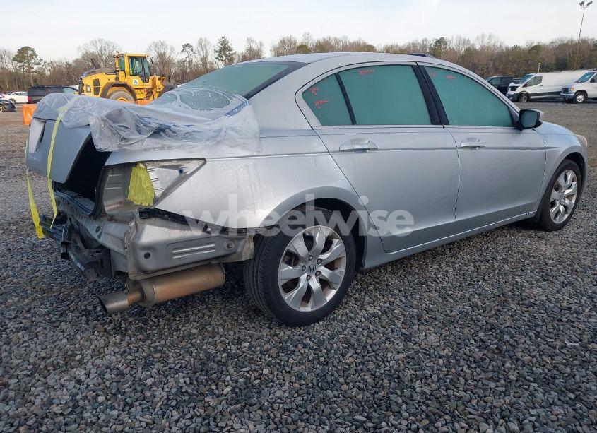 Photo 4 of 2008 Honda Accord 2.4 EX (VIN JHMCP26798C021690)