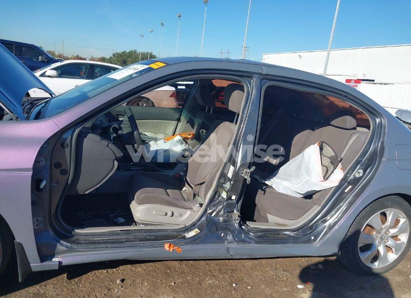 Photo 6 of 2008 Honda Accord 2.4 EX (VIN JHMCP26798C078245)