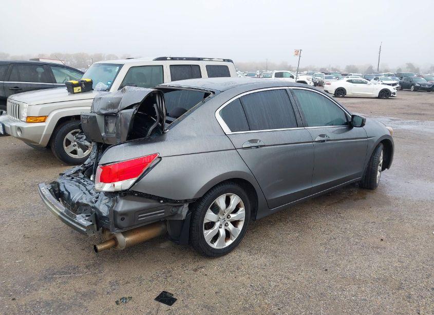 Photo 4 of 2008 Honda Accord 2.4 EX (VIN JHMCP267X8C011914)