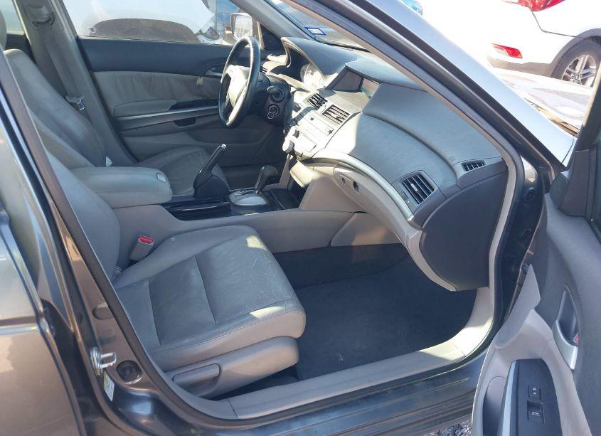 Photo 5 of 2008 Honda Accord 2.4 EX-L (VIN JHMCP26808C022784)