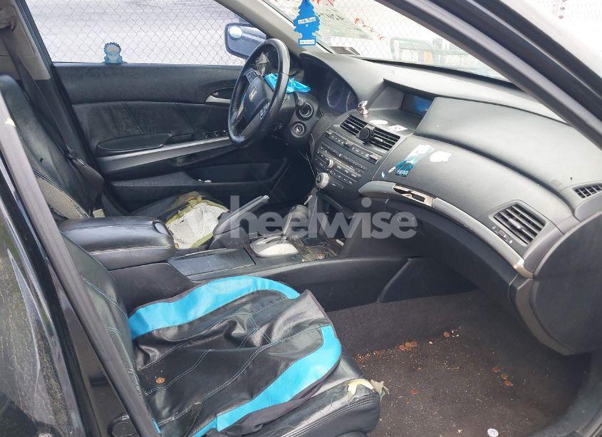 Photo 5 of 2009 Honda Accord 2.4 EX-L (VIN JHMCP26809C000155)