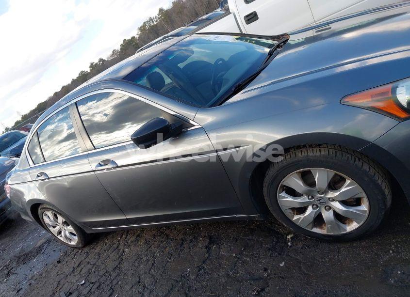 Photo 13 of 2008 Honda Accord 2.4 EX-L (VIN JHMCP26828C012824)